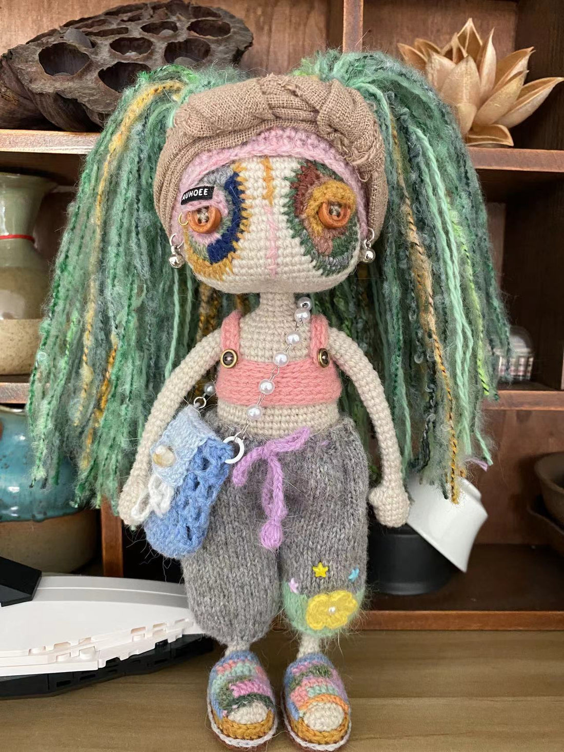 Handcrafted Knitted Doll with Detachable and Interchangeable Clothing（副本）